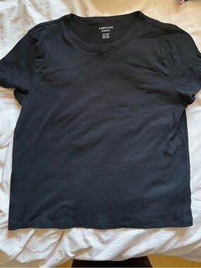 American Eagle Outfitters Women’s Black Ribbed Crew Baby Tee